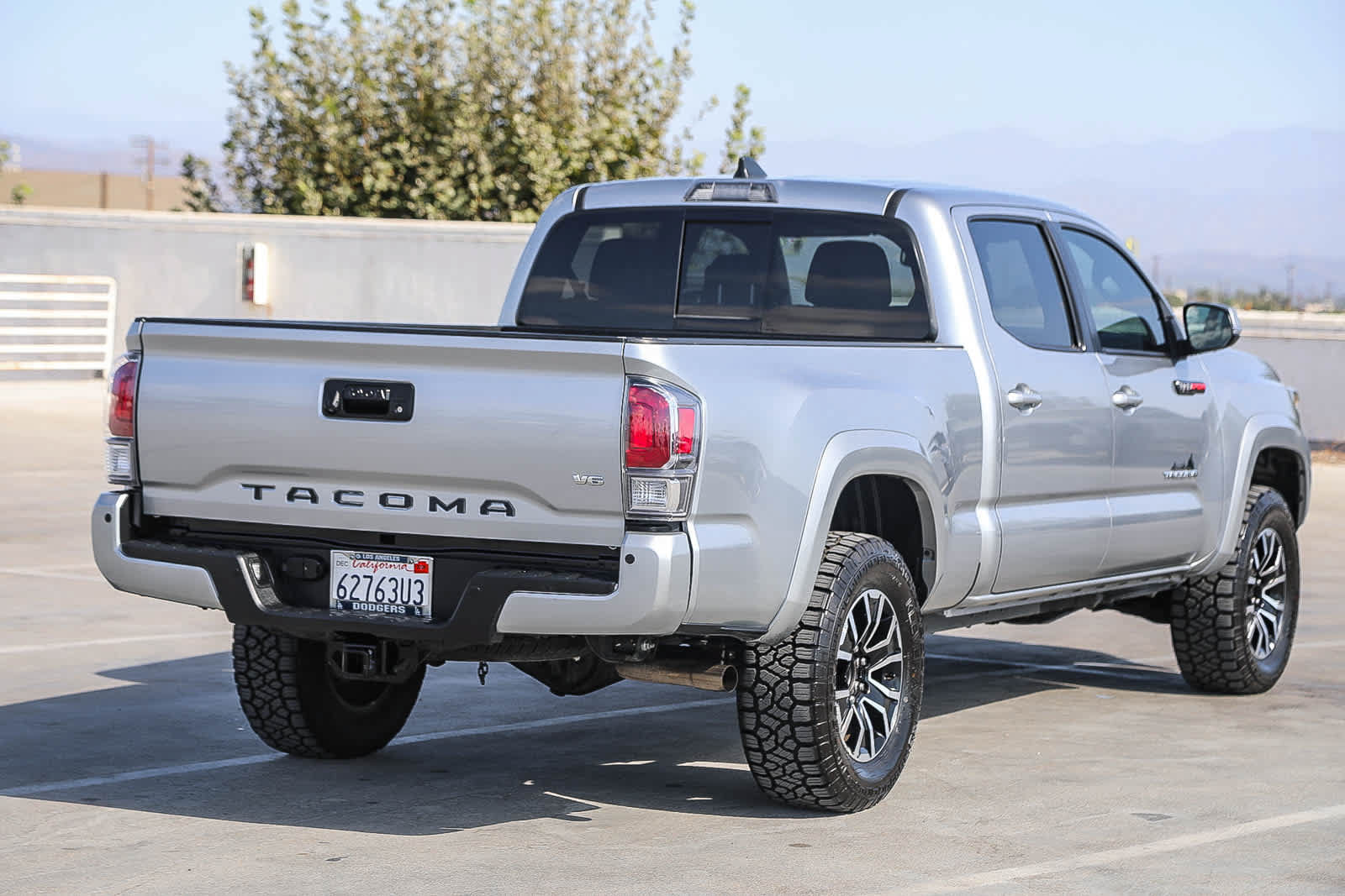 Certified 2023 Toyota Tacoma TRD Sport w/ TRD Premium Sport Package AWD/4WD image 6