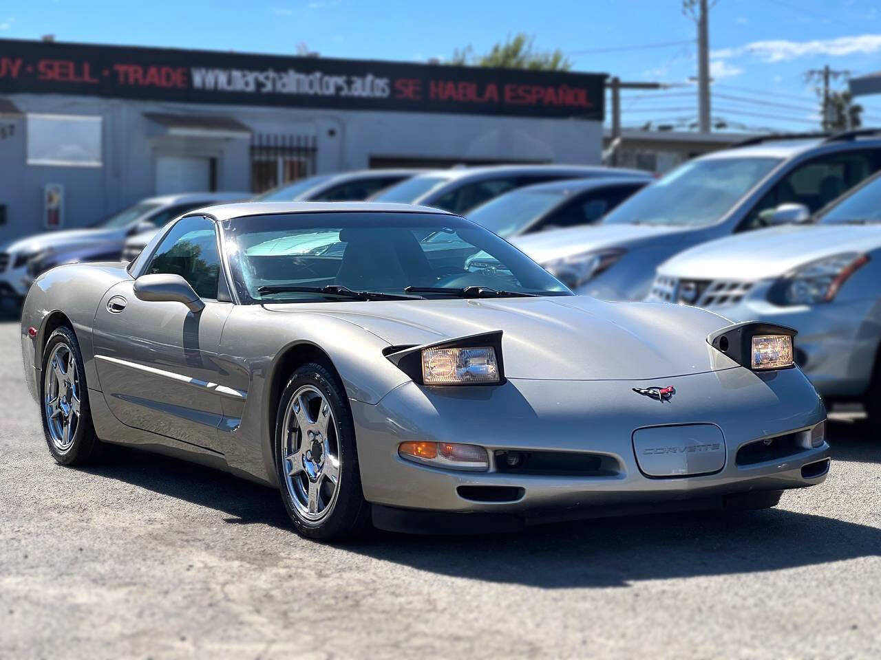Used 1998 Chevrolet Corvette Coupe w/ Memory Pkg RWD image 9