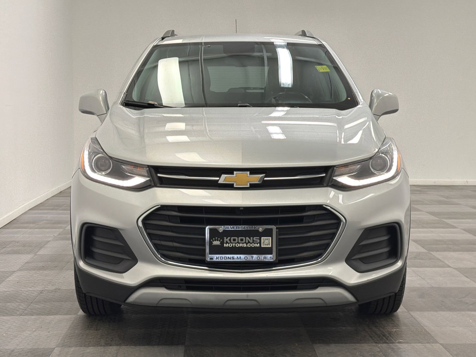 Used 2020 Chevrolet Trax LT w/ LT Convenience Package image 3