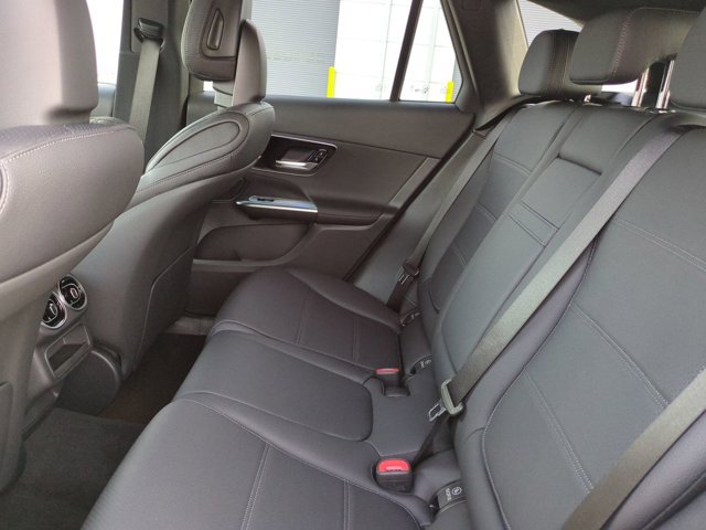 Used 2026 Mercedes-Benz GLC 300 image 14