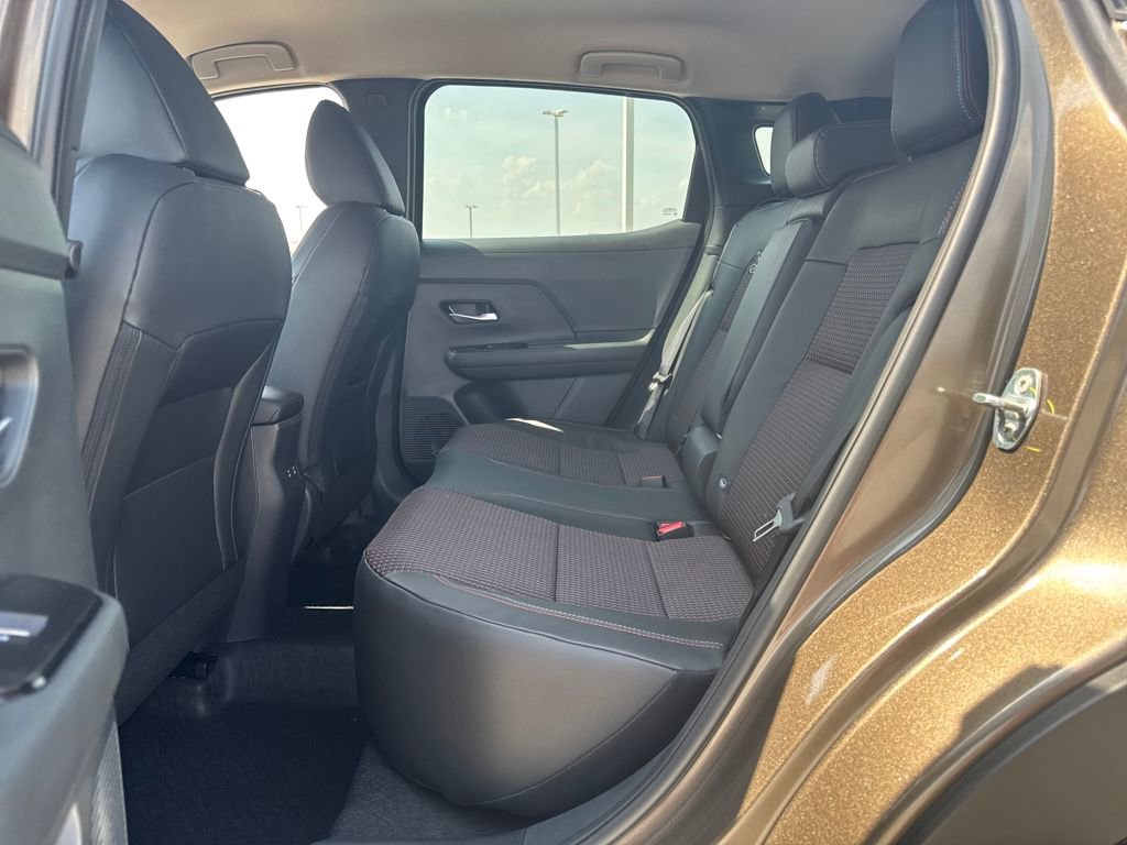 New 2026 Nissan Kicks SR image 13