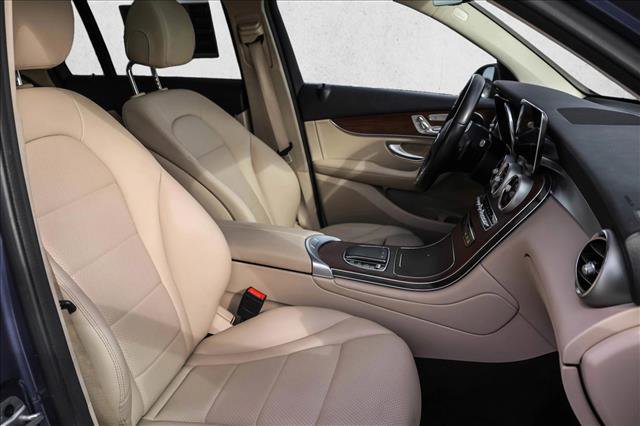 Used 2022 Mercedes-Benz GLC 300 4MATIC image 30
