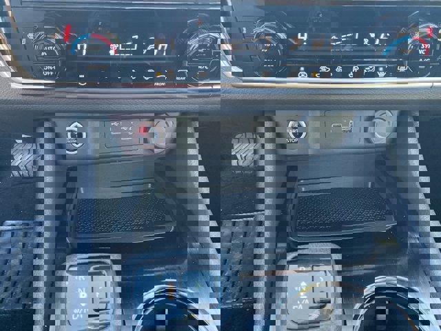 Used 2023 Nissan Rogue SV w/ SV Premium Package image 20