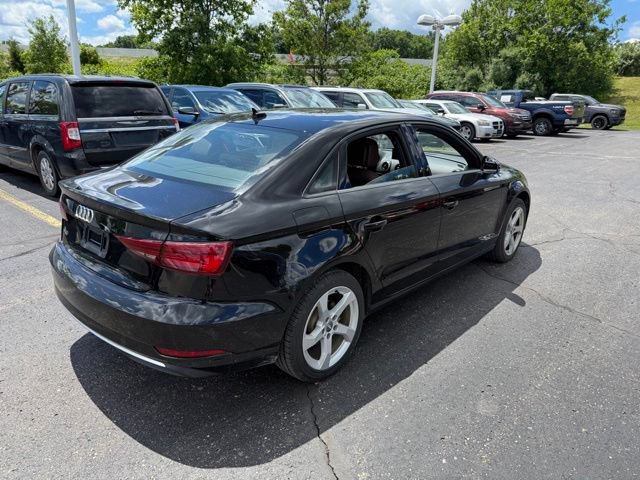 Used 2019 Audi A3 2.0T Premium FWD image 3