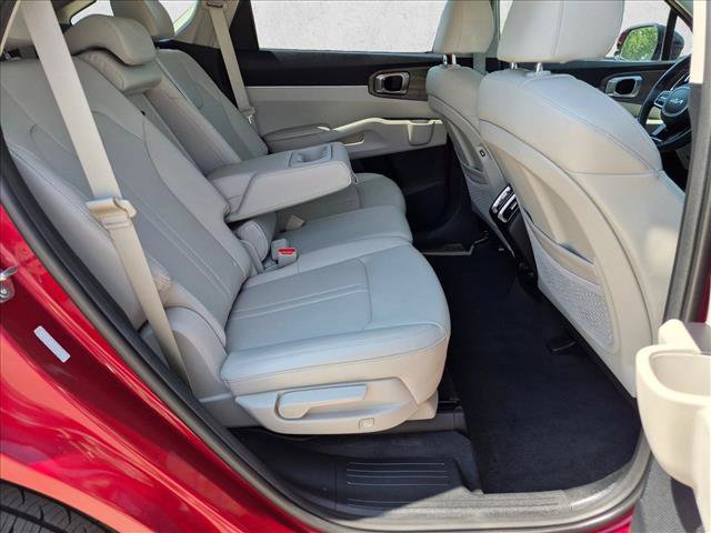 Used 2023 Kia Sorento S w/ Panoramic Sunroof Package AWD/4WD image 22