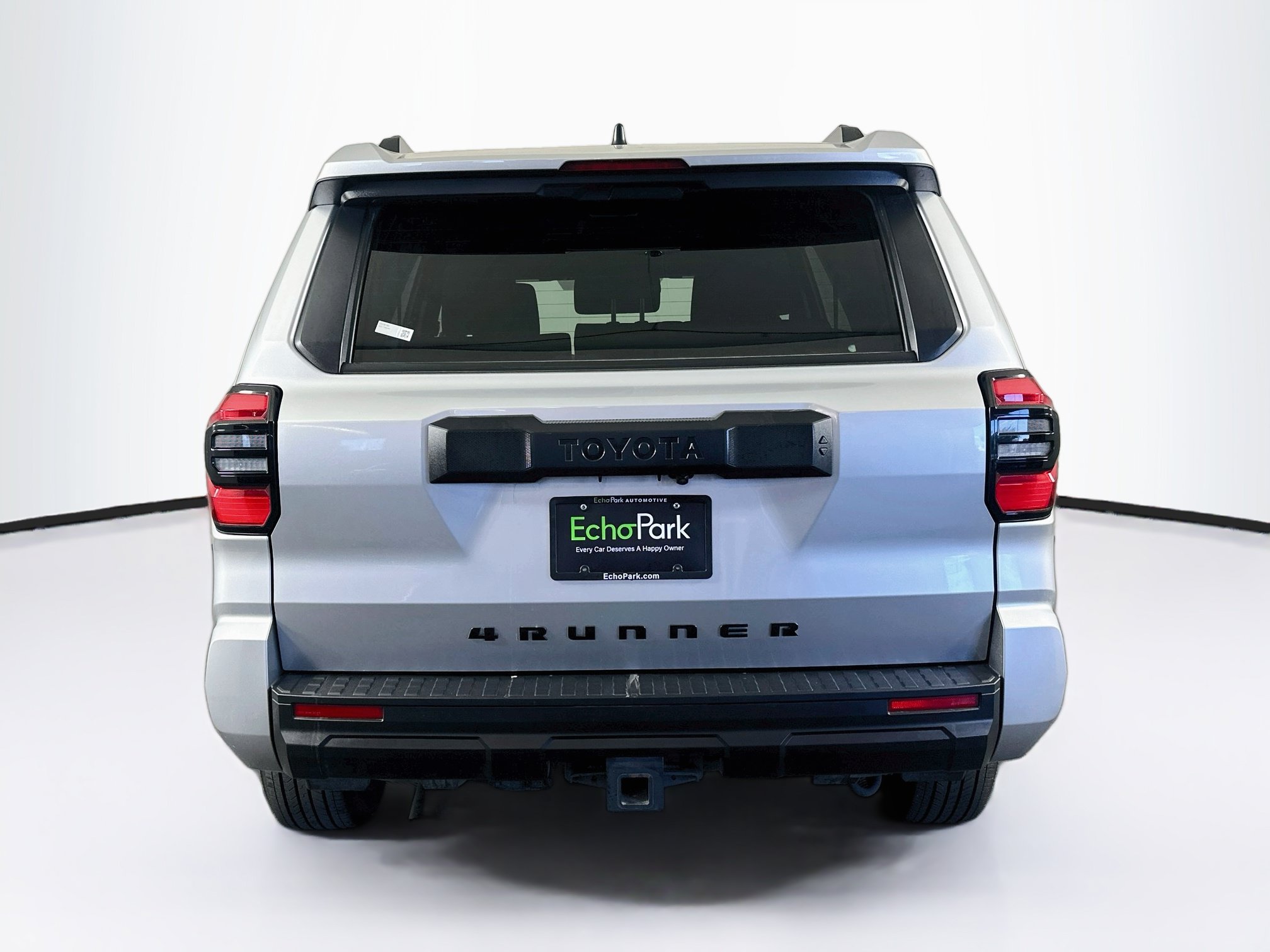 Used 2025 Toyota 4Runner SR5 AWD/4WD image 7