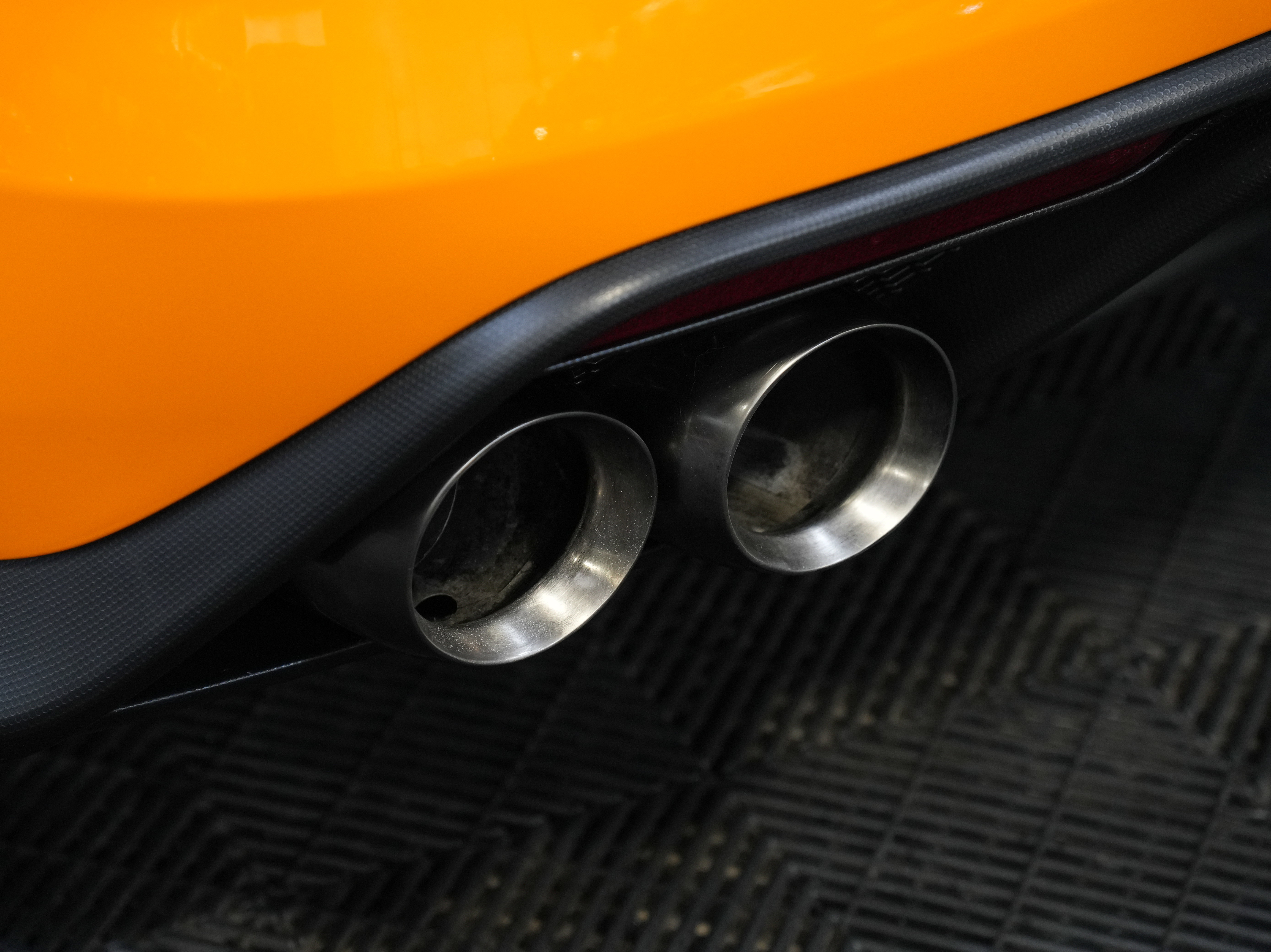 Used 2018 Ford Mustang Shelby GT350 image 18