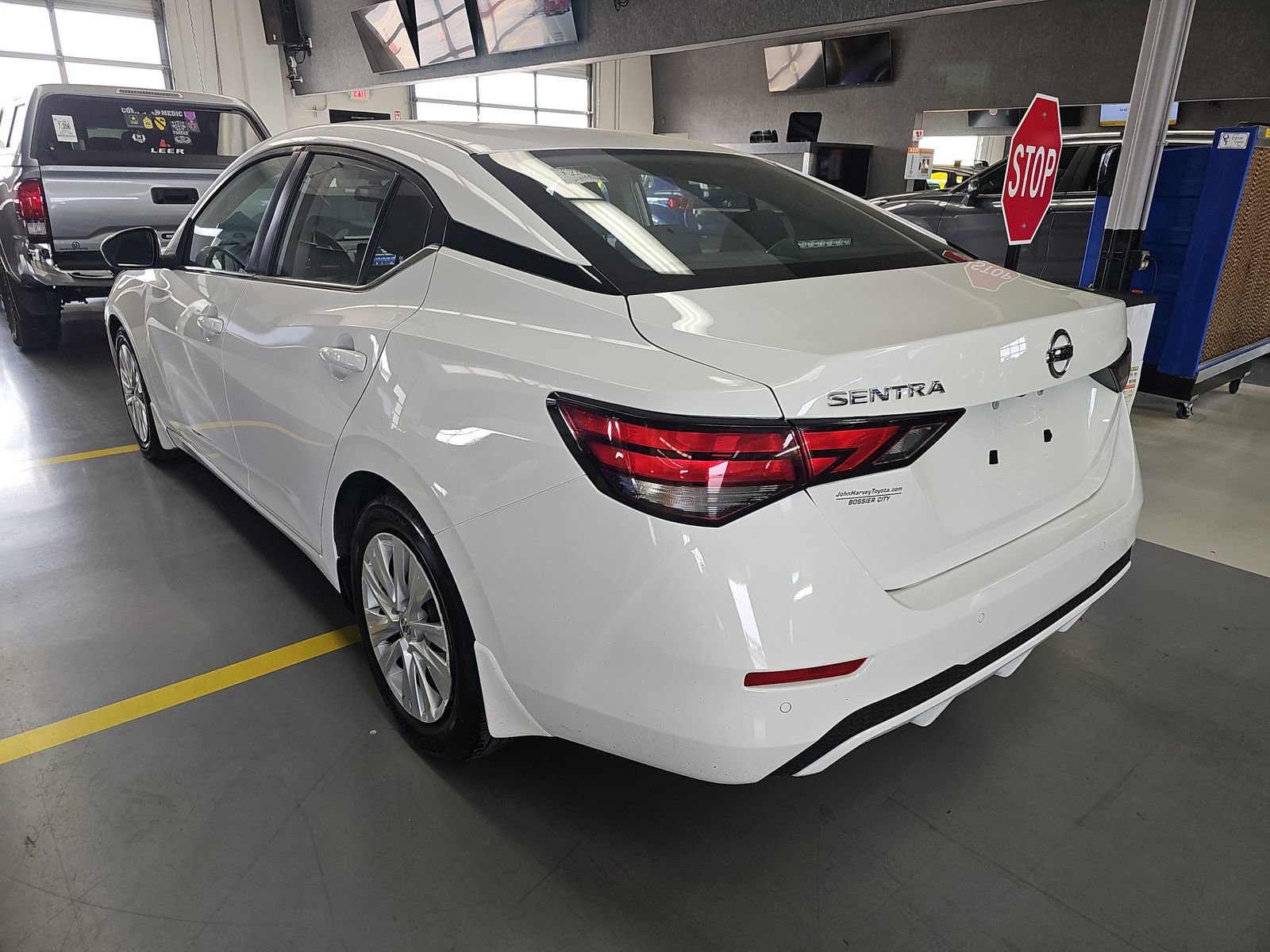 Used 2022 Nissan Sentra S image 10