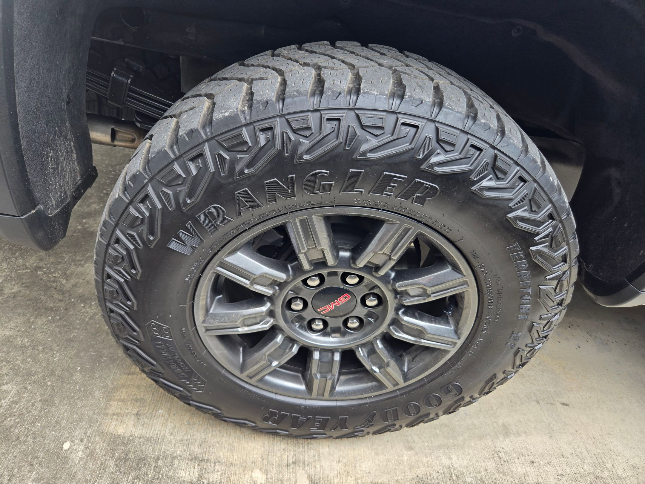 Used 2024 GMC Sierra 1500 AT4X AWD/4WD image 10