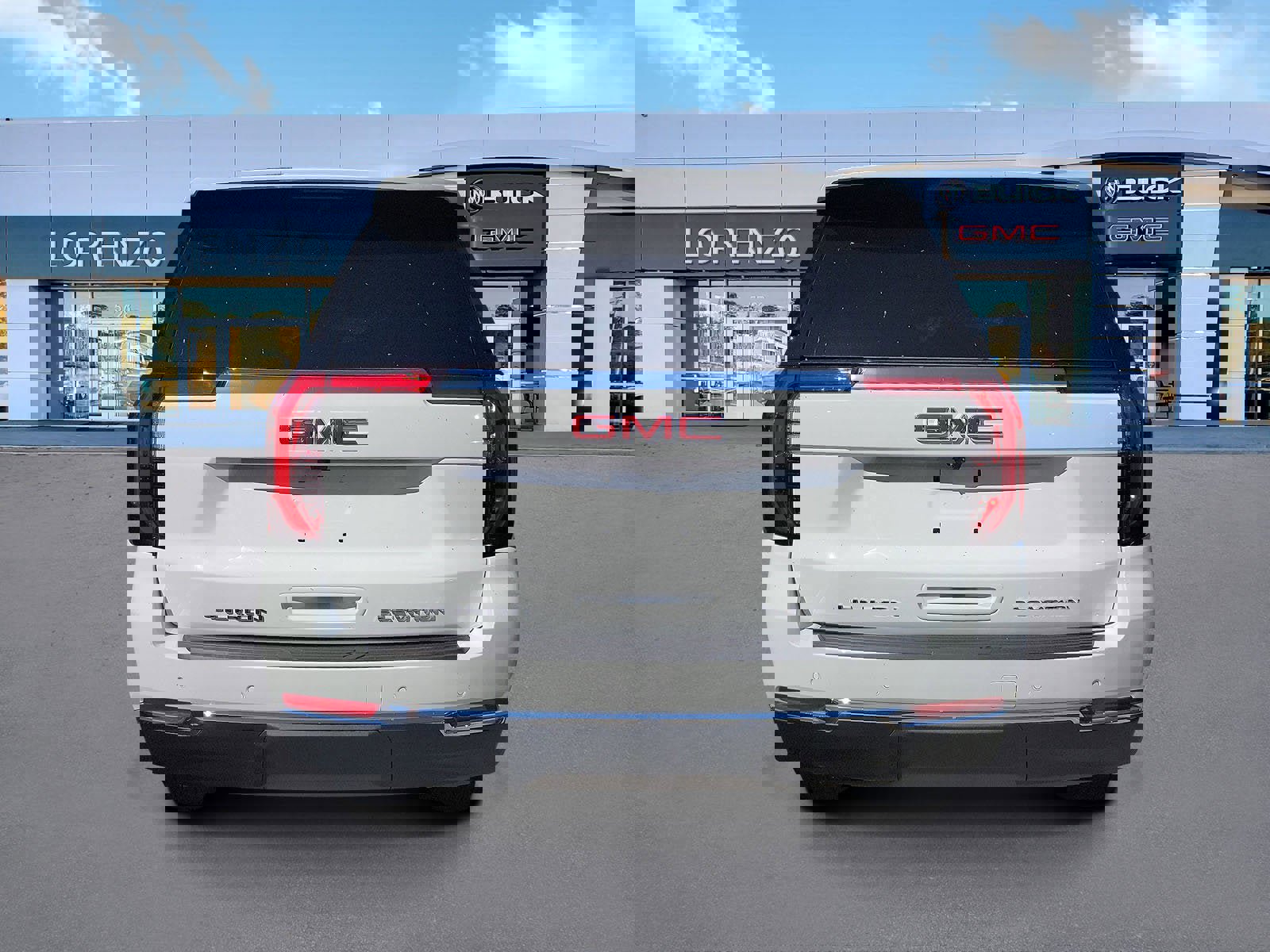 New 2026 GMC Yukon Elevation image 4