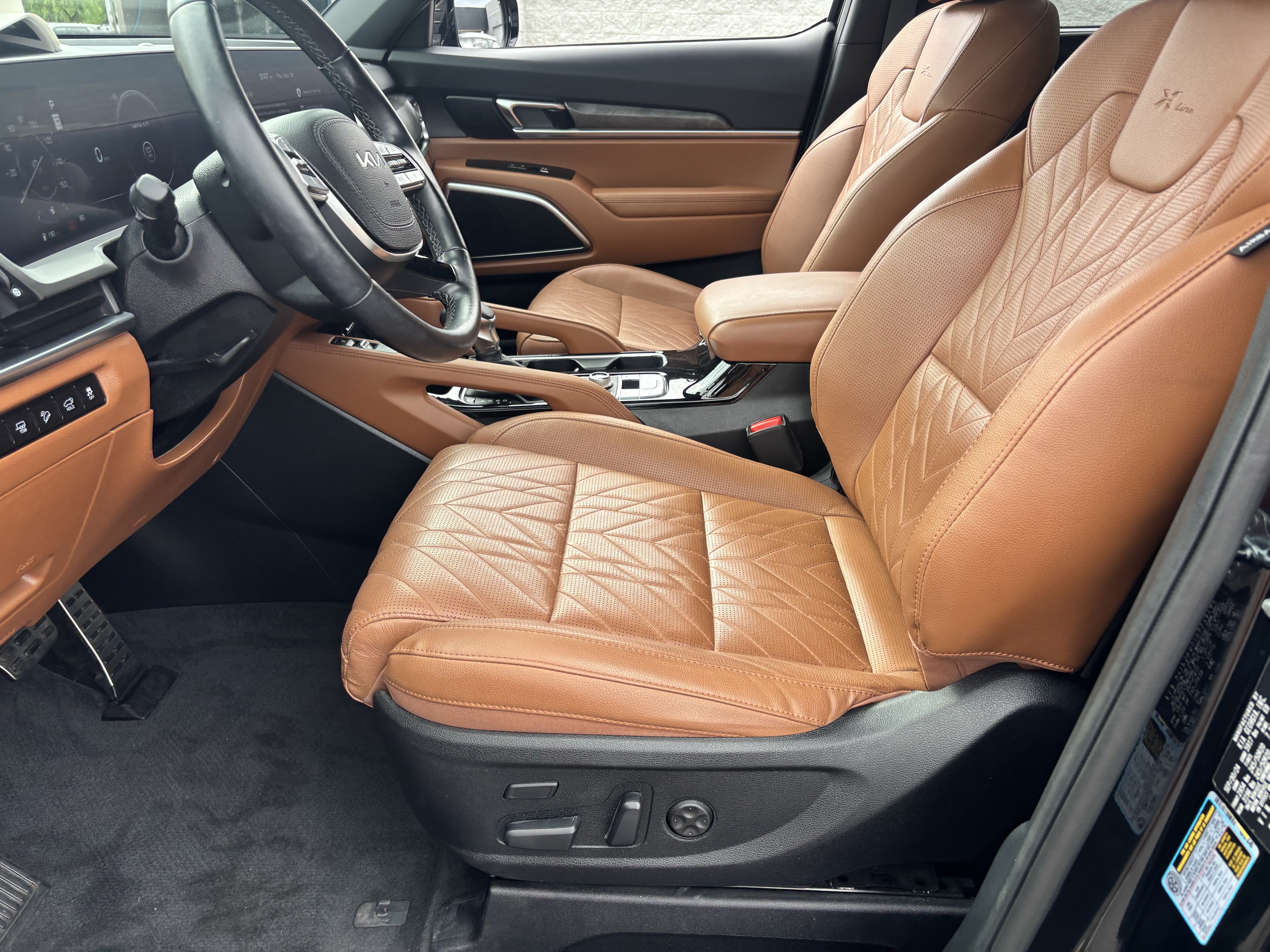 Certified 2025 Kia Telluride SX X-Line AWD/4WD image 17