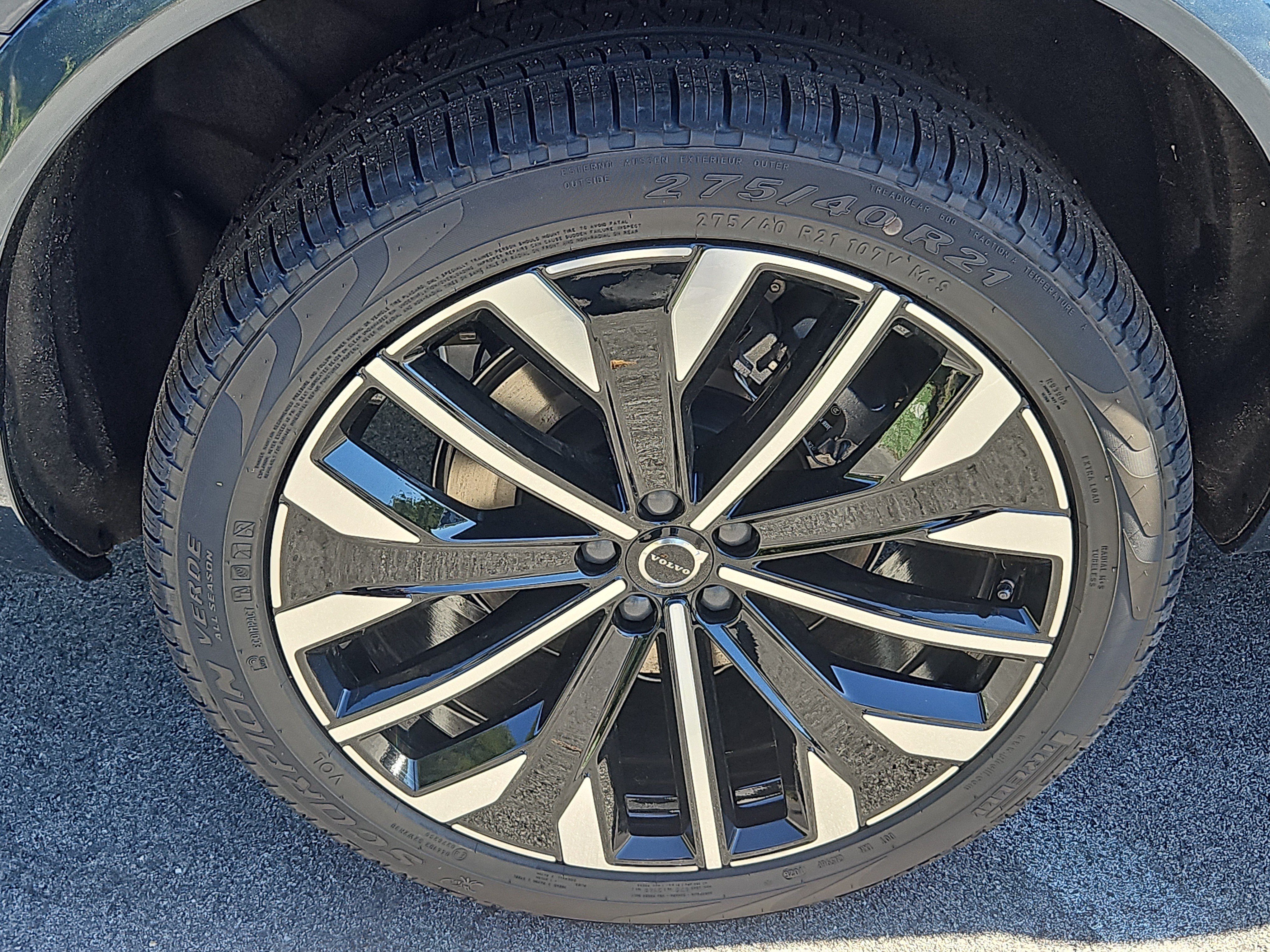 New 2027 Volvo XC90 B6 Plus AWD/4WD image 19