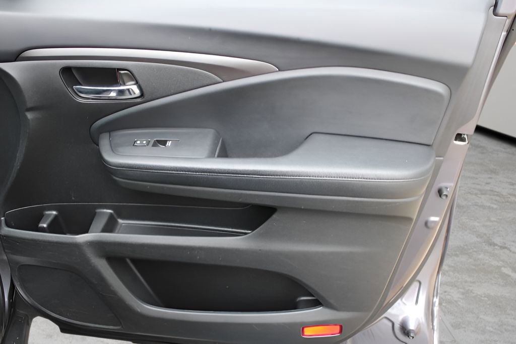 Used 2020 Honda Pilot EX-L image 26