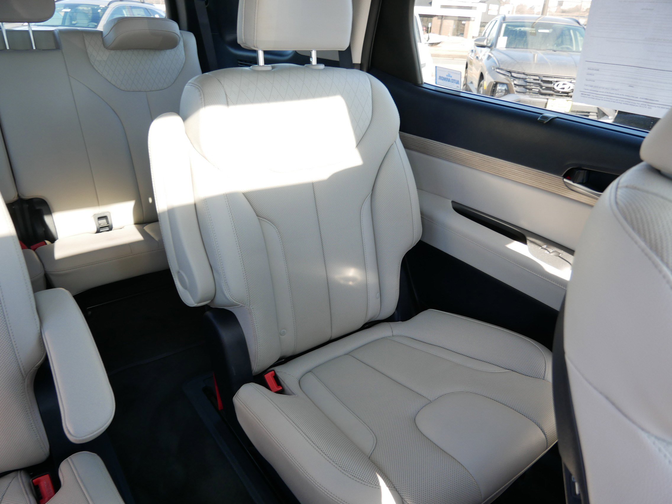 Used 2020 Hyundai Palisade SEL w/ Premium Package AWD/4WD image 14