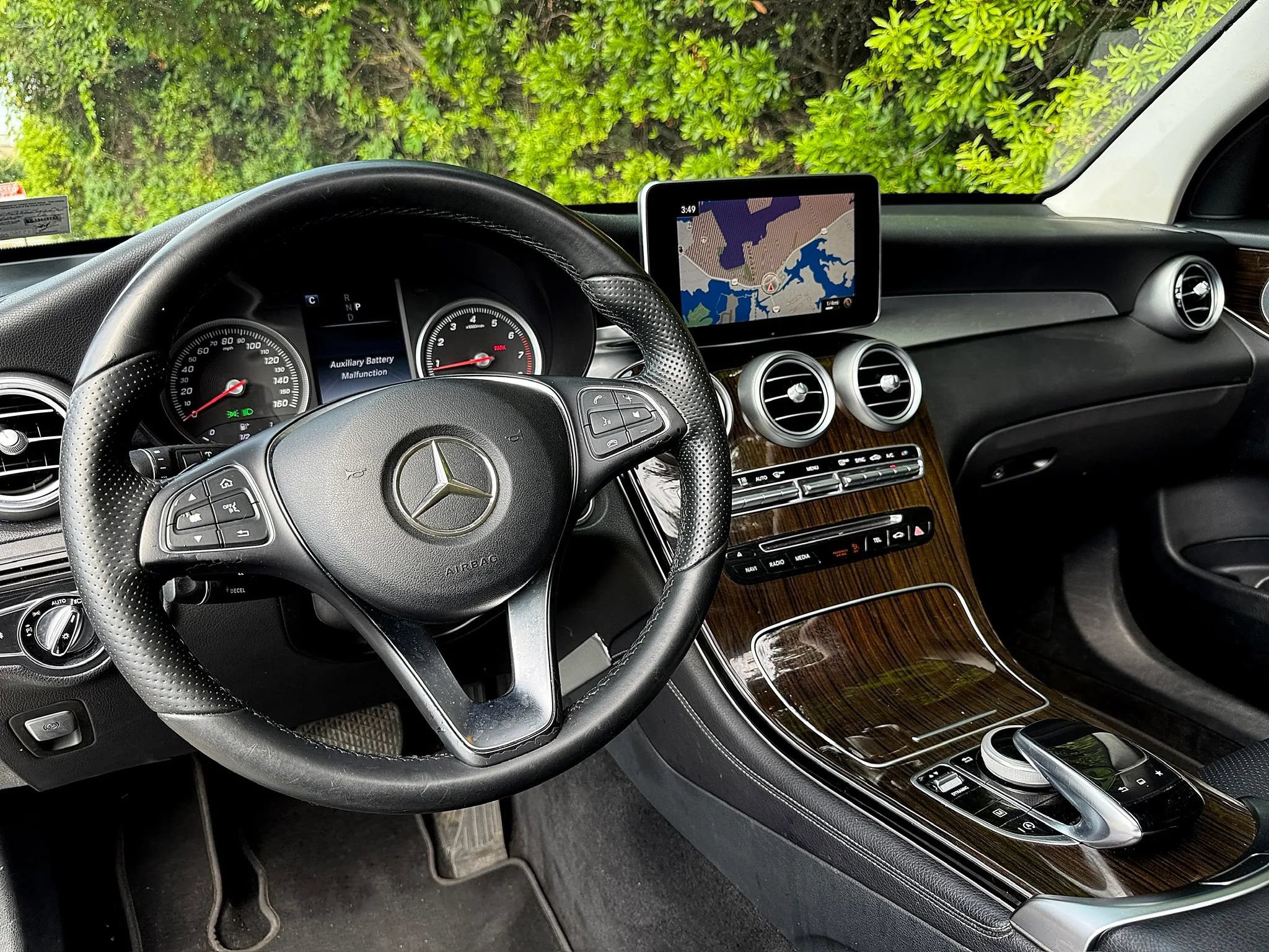 Used 2016 Mercedes-Benz GLC 300 4MATIC w/ Multimedia Package image 29
