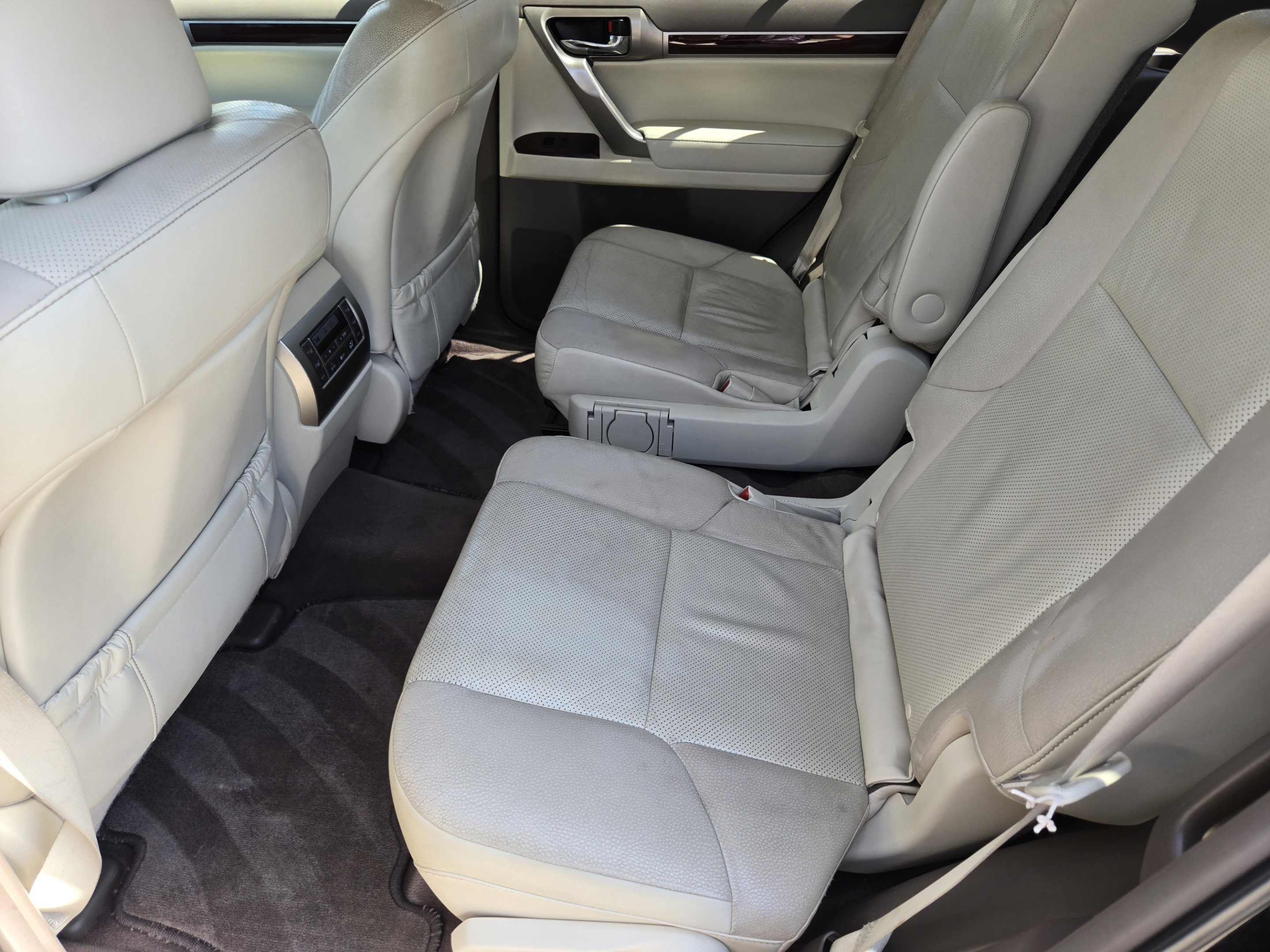 Used 2017 Lexus GX 460 Premium AWD/4WD image 25