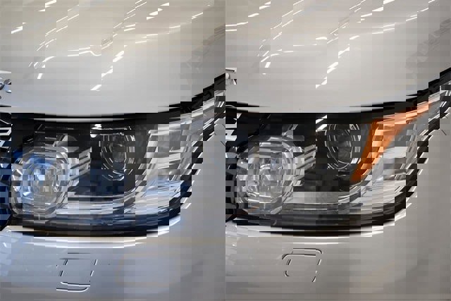 Used 2017 Land Rover Range Rover Sport HSE image 26