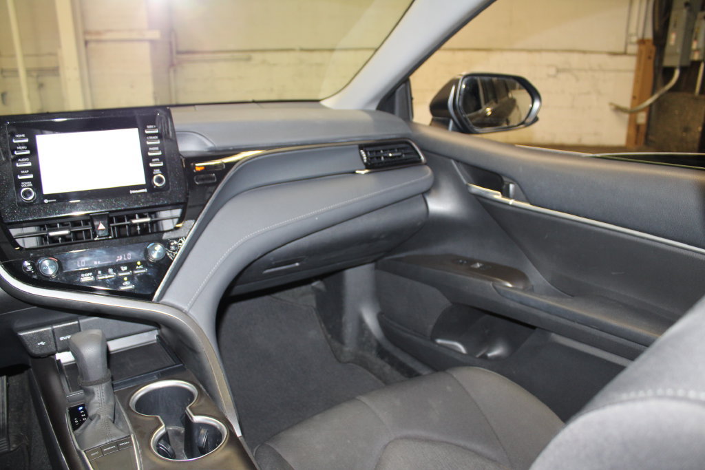 Used 2023 Toyota Camry LE FWD image 28