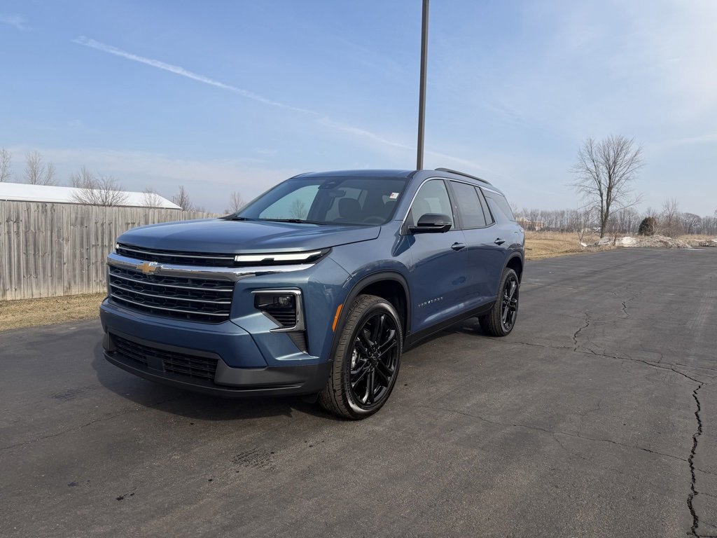 New 2026 Chevrolet Traverse LT w/ Driver Confidence Package