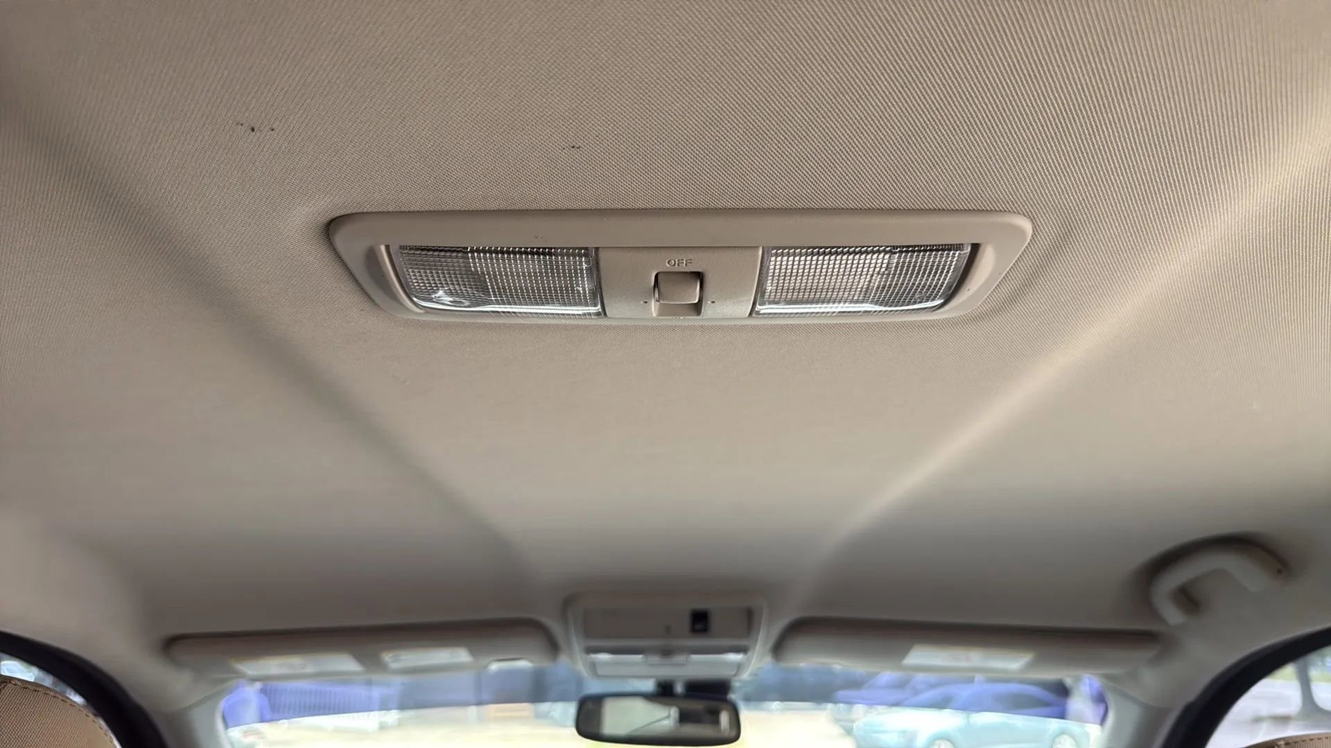 Used 2016 Nissan Titan SV RWD image 27