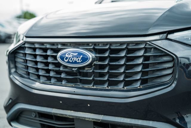 Used 2023 Ford Escape SE w/ PHEV Premium Package FWD image 12