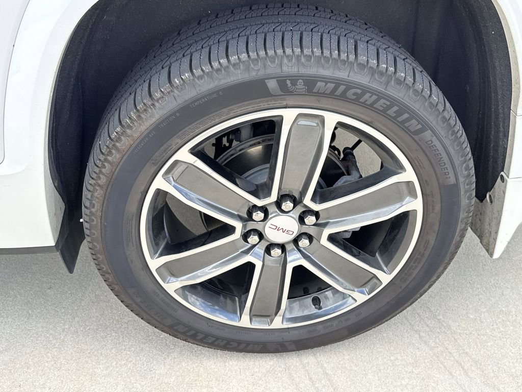 Used 2019 GMC Acadia Denali image 31