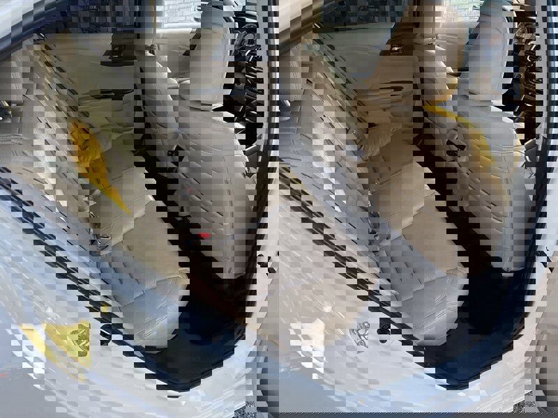 Used 2017 Honda Accord EX-L image 19