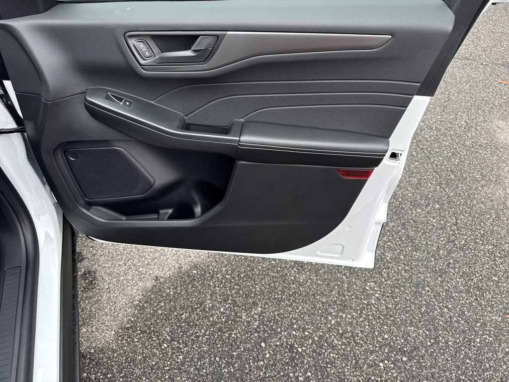 New 2026 Ford Escape Active image 14