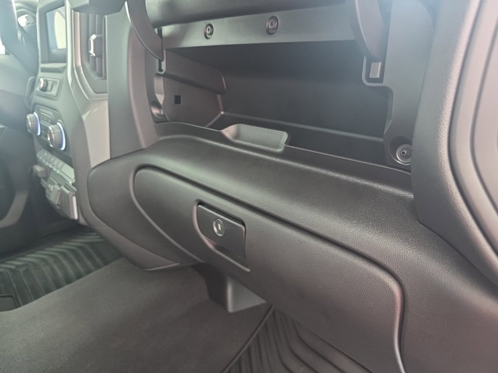 Used 2026 Chevrolet Silverado 1500 Custom w/ Turbomax Blackout Package AWD/4WD image 12