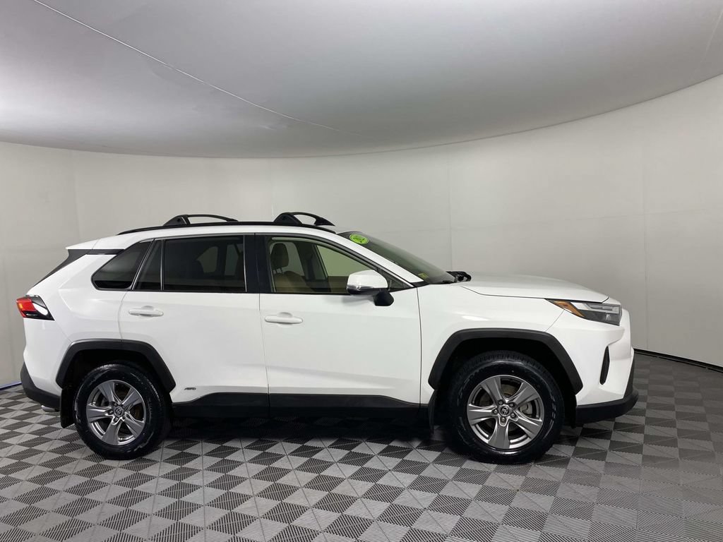 Used 2023 Toyota RAV4 XLE w/ Convenience Package AWD/4WD image 10
