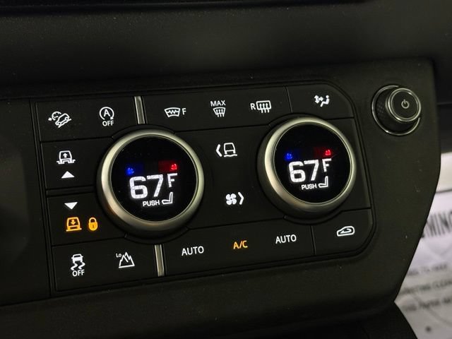 Used 2025 Land Rover Defender 130 Outbound AWD/4WD image 38
