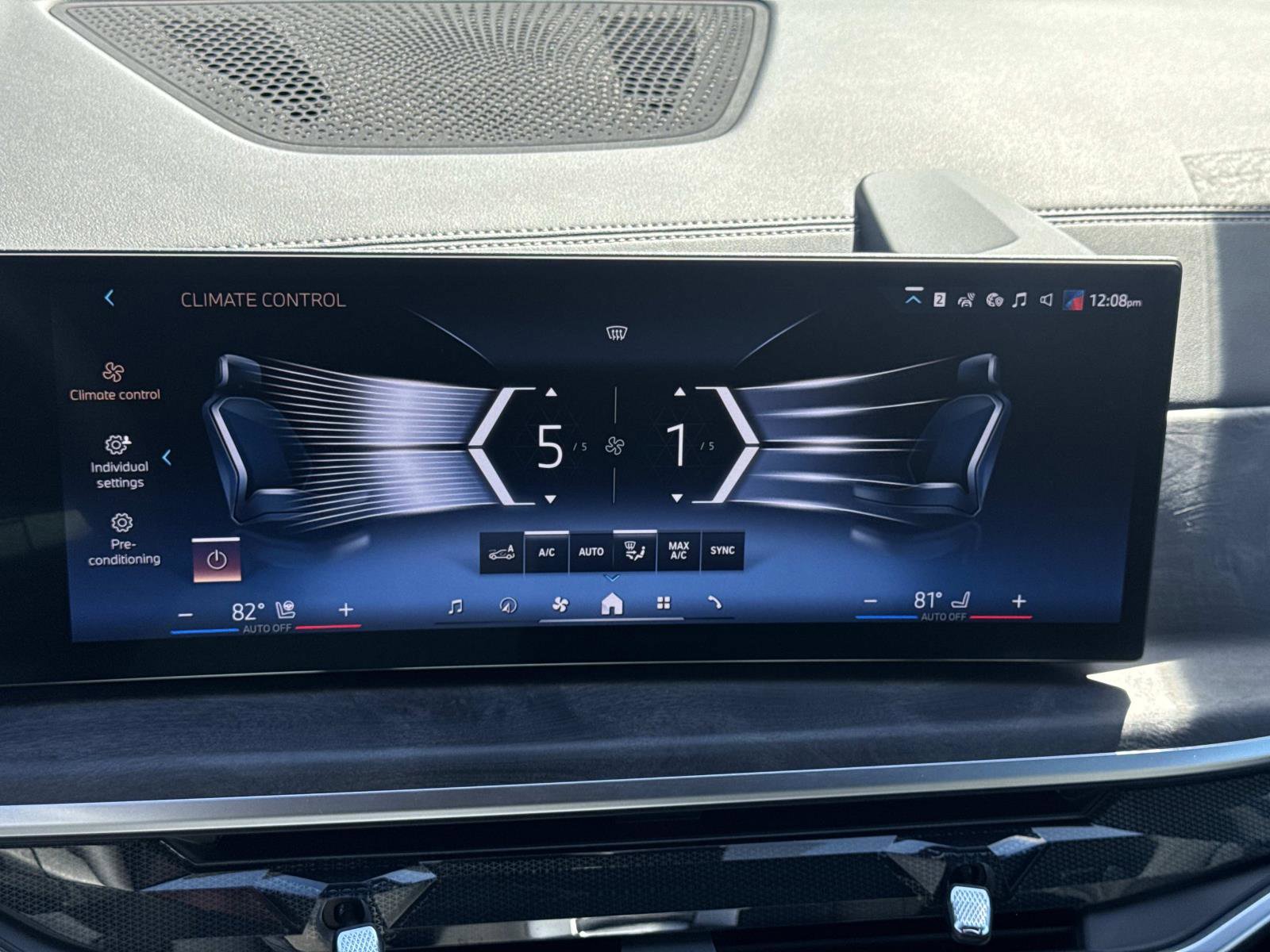 Certified 2025 BMW X7 xDrive40i w/ M Sport Package image 10