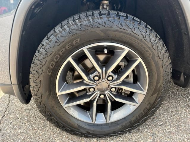 Used 2020 Jeep Grand Cherokee Limited w/ Trailer Tow Group IV AWD/4WD image 9