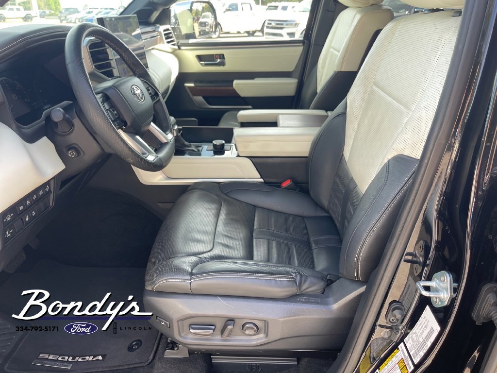 Used 2023 Toyota Sequoia Capstone RWD image 10