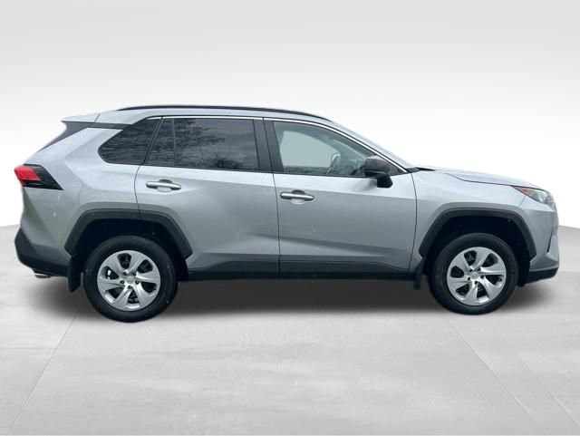 Used 2020 Toyota RAV4 LE w/ Carpet Mat Package FWD image 6