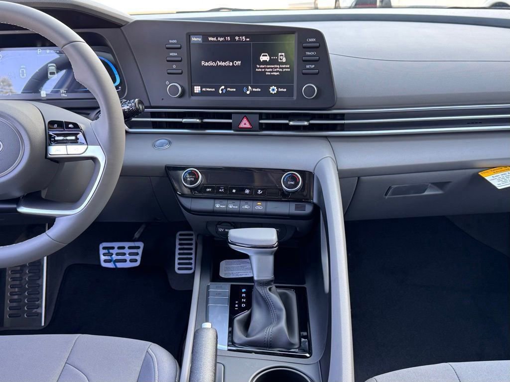 New 2026 Hyundai Elantra Sport image 3
