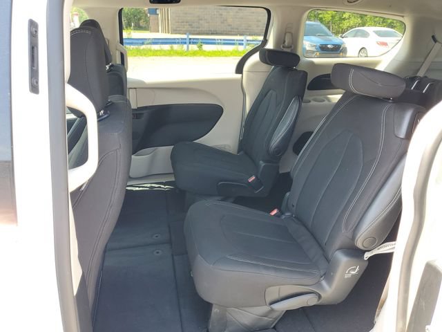 Used 2023 Chrysler Voyager LX FWD image 28