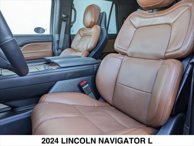 Used 2024 Lincoln Navigator L Reserve image 40