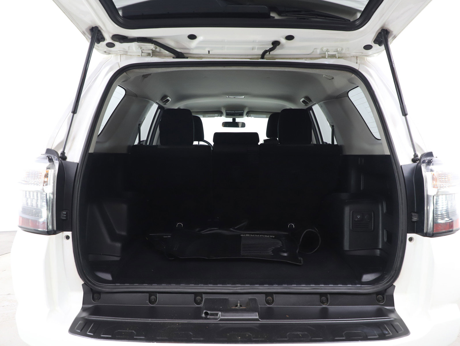 Used 2016 Toyota 4Runner SR5 image 16