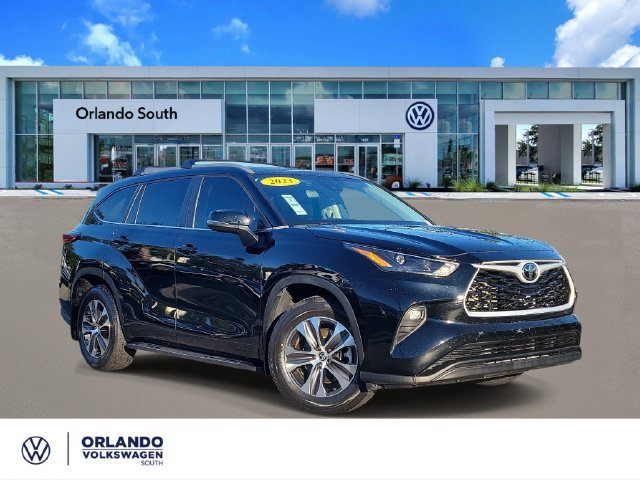 Used 2023 Toyota Highlander XLE FWD 360° Tour
