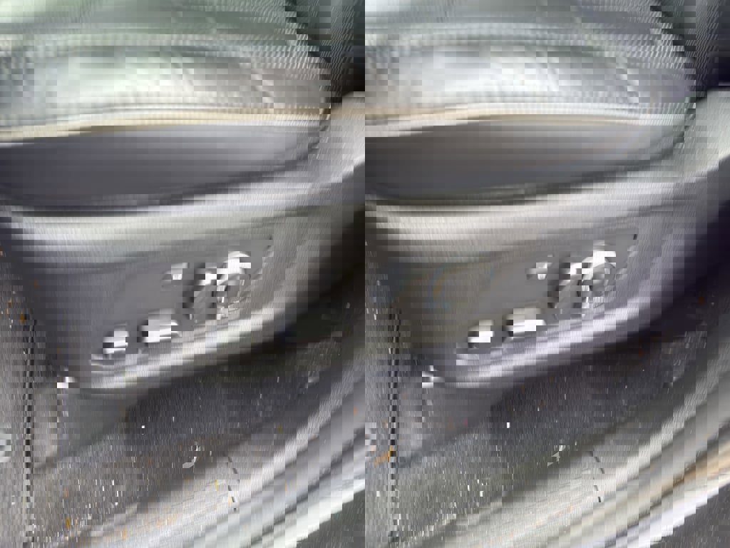 Used 2024 Hyundai Palisade Calligraphy image 11