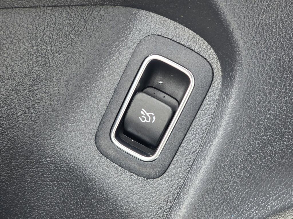 Used 2023 Mercedes-Benz CLA 35 AMG 4MATIC image 22