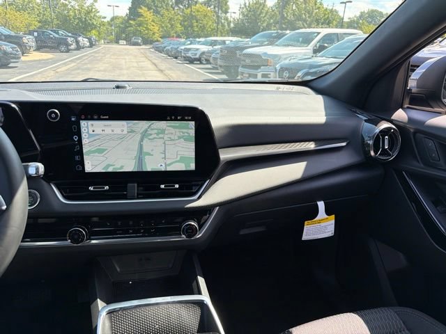 New 2027 Chevrolet Equinox LT w/ LPO, Floor Liner Package FWD image 25