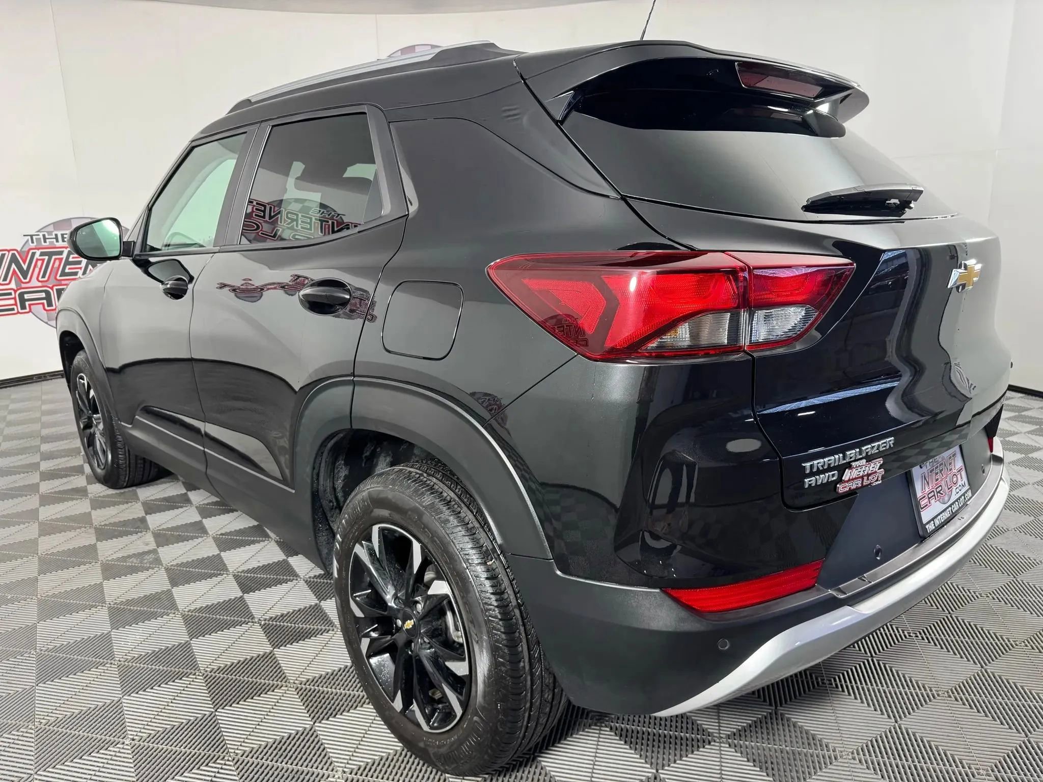 Used 2023 Chevrolet TrailBlazer LT w/ Convenience Package AWD/4WD image 26