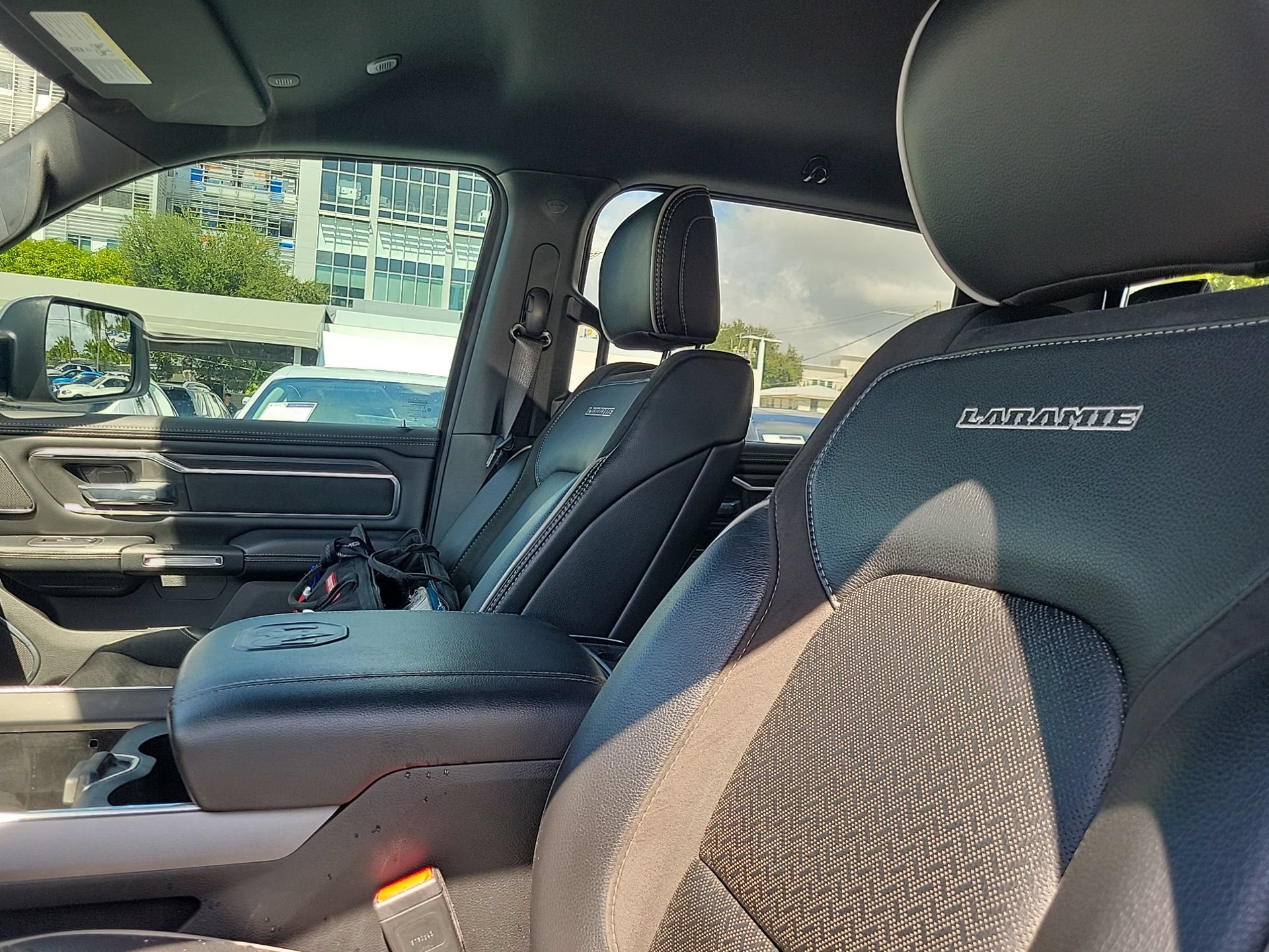 Used 2024 RAM 1500 Laramie AWD/4WD image 19