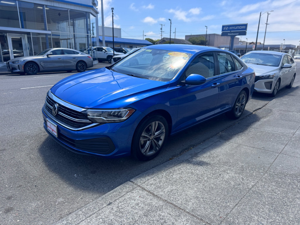 Used 2024 Volkswagen Jetta SE