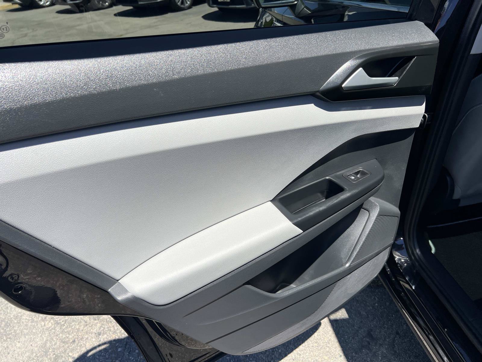 Certified 2023 Volkswagen Taos SE w/ Panoramic Sunroof Package FWD image 20