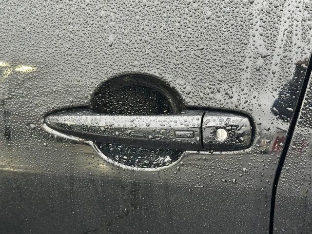 Used 2023 Nissan Sentra SV image 11