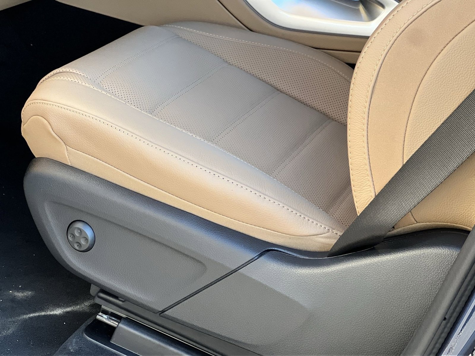 New 2026 Mercedes-Benz GLE 350 4MATIC image 12