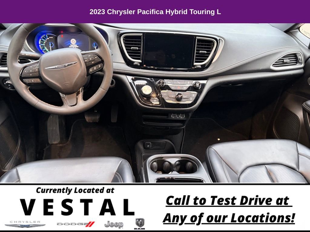 Used 2023 Chrysler Pacifica Touring-L w/ S Appearance Package image 15